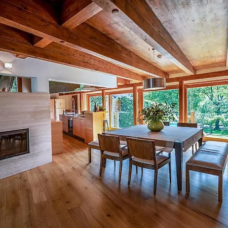 Abrahome Elegant Hideaway *